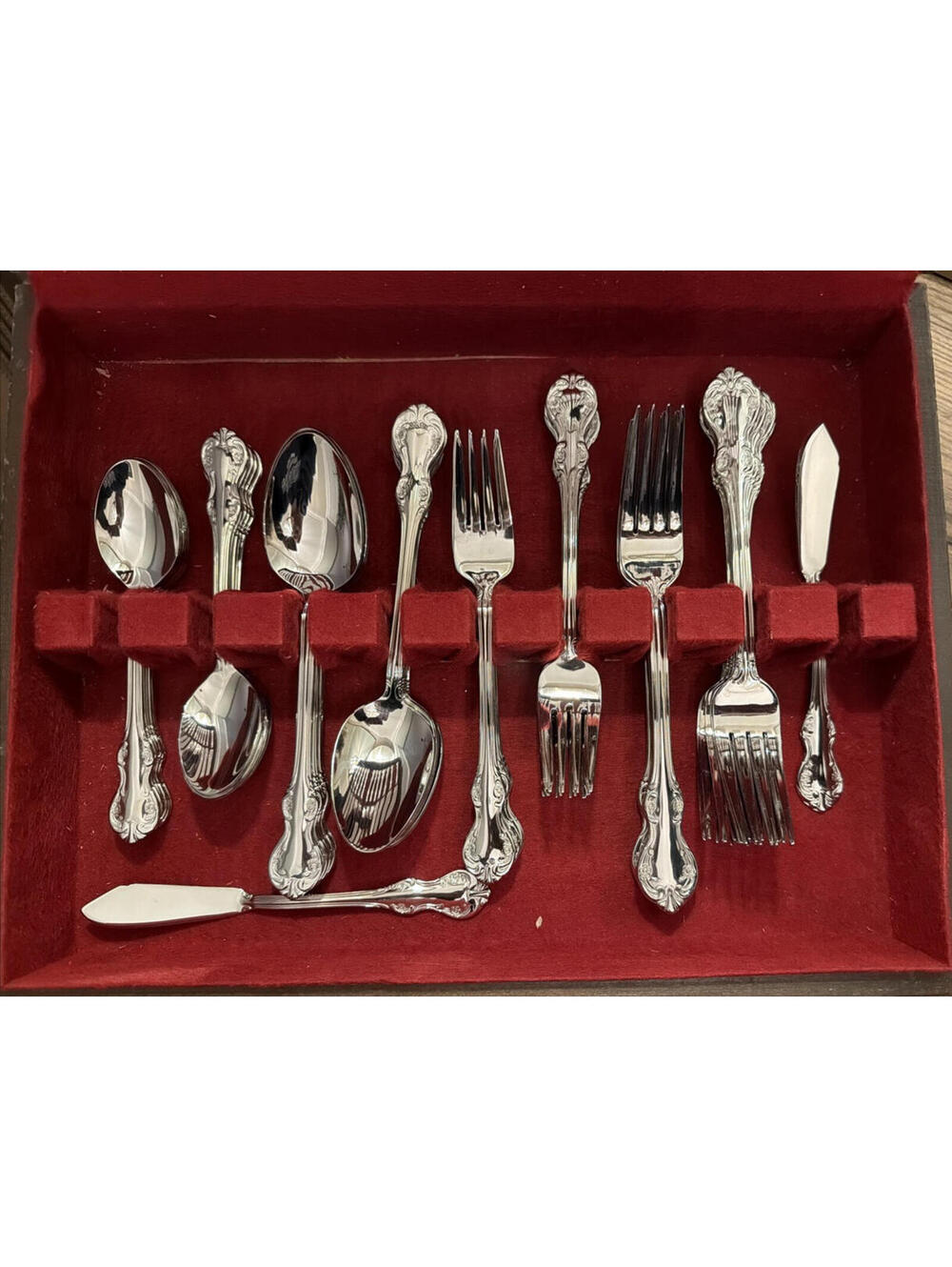 Wallace Camden Stainless Flatware Set – Service for 12 w Chest 62 Piece Set